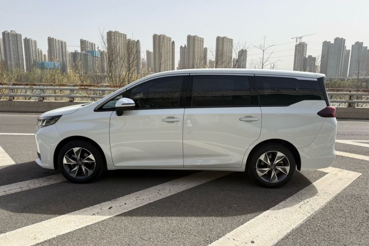 Used GAC Trumpchi M6 2023 PRO 270T DCT Luxury Edition Exterior 3