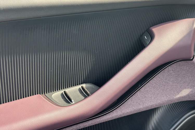 Used Nio ET5T 2024 75kWh Touring Interior 6