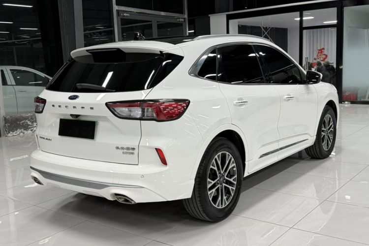 Used Ford Escape 2020 EcoBoost 245 Four-Wheel Drive Luxury Edition Exterior 5