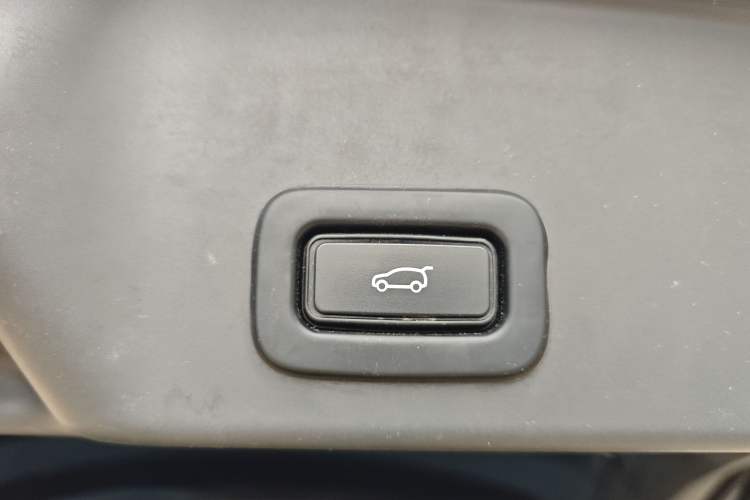 Used Land Rover Range Evoque 2020 249 PS R-DYNAMIC S First-Edition Sport Custom Edition
