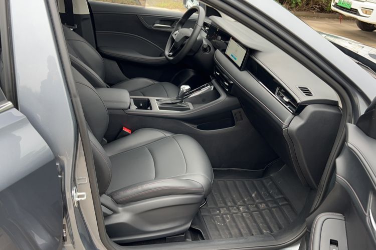 Used Roewe i5 2023 1.5L CVT Luxury Edition
