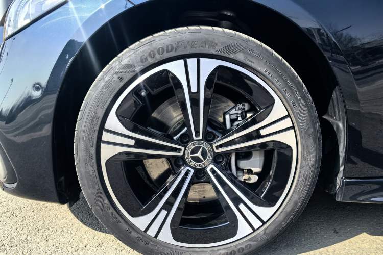 Used Mercedes-Benz C-Class 2022 C 260 L Obsidian Night Sport Edition Exterior 6