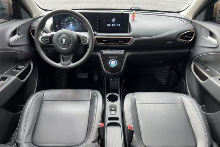 Used ORA White Cat 2022 Xiaoyue Mao Edition 360 km Luxury Model Lithium NMC