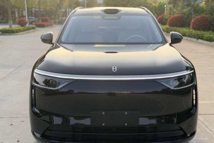 Used Hima AITO M8 2025 Extended-Range Max+ Version 53.4 kWh 5-Seater Edition Exterior 4