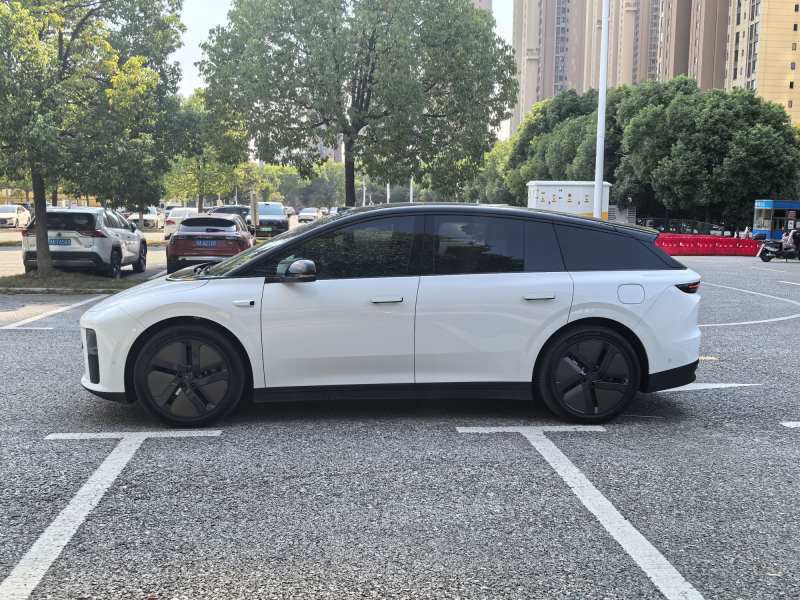 Used Li Auto i6 2025 Model Two-Wheel-Drive Standard Type — 29