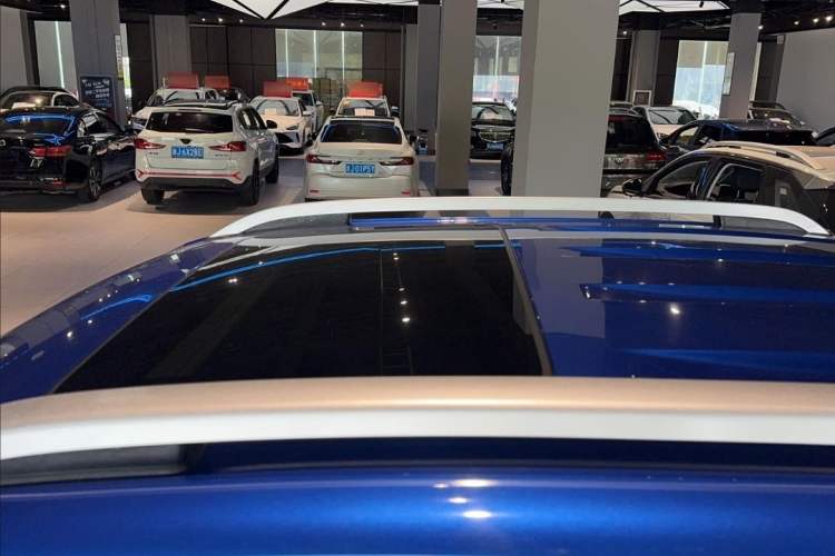 Used SAIC MAXUS T60 2017 2.0T Gasoline Automatic 4x4 High-Ride Flagship Long-Wheelbase Version