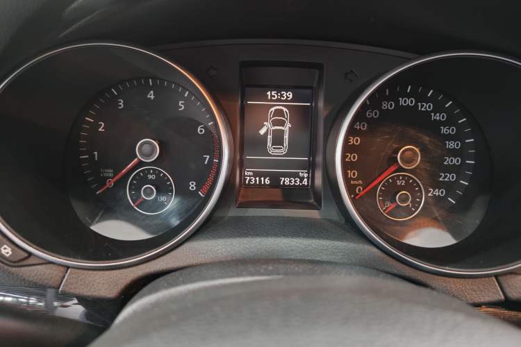 Used Volkswagen Golf 2012 1.4TSI Luxury Convertible Edition