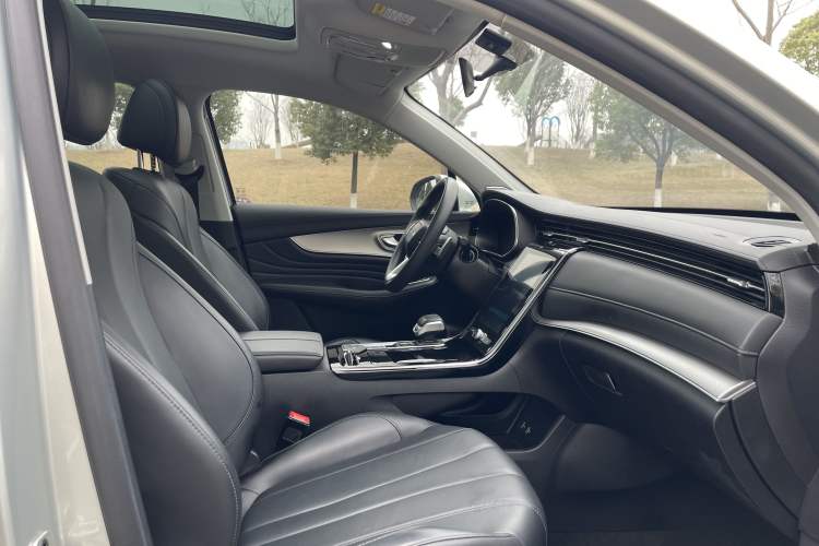 Used Roewe RX5 MAX 2021 Supreme Series 400TGI Automatic Luxury Cabin Edition