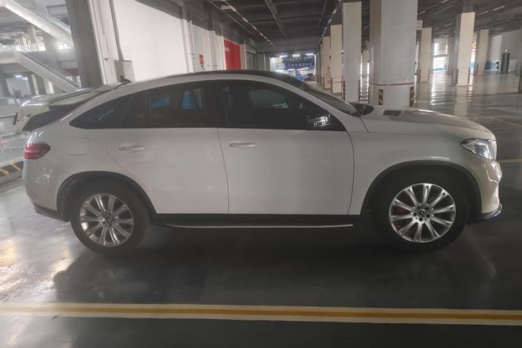 Used Mercedes-Benz GLE Coupe 2018 GLE 320 4MATIC Coupe SUV
