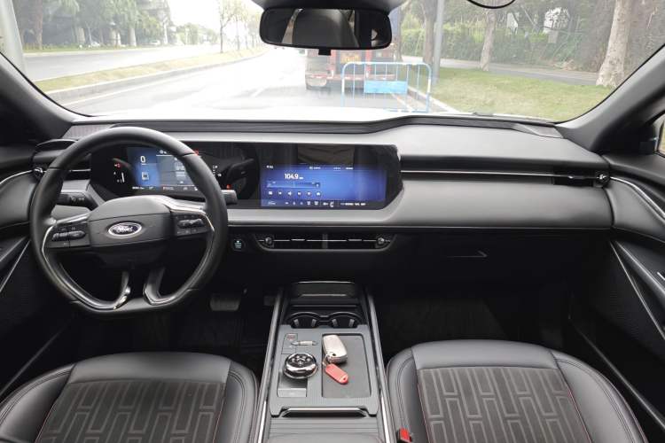 Used Ford Mondeo 2023 EcoBoost 180 Comfort Model Interior 4