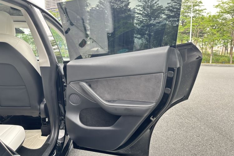 Used Tesla Model Y 2021 Standard Range Rear-Wheel Drive Version Exterior 10