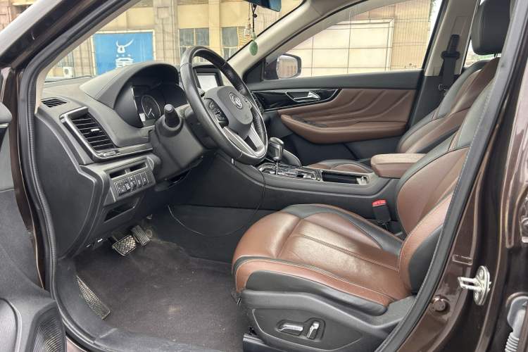 Used Dongfeng Aeolus AX7 2018 Classic 1.6T Automatic Luxury Model