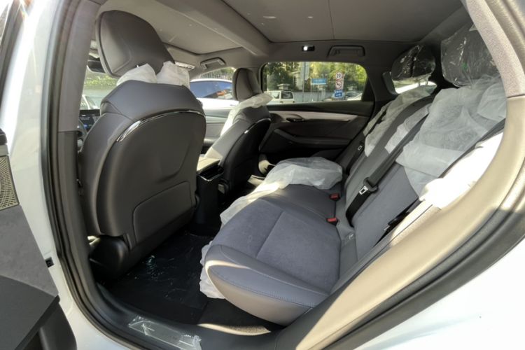 Used VOYAH PASSION 2024 PHEV Four-Wheel Drive Ultra-Long Range Executive Edition