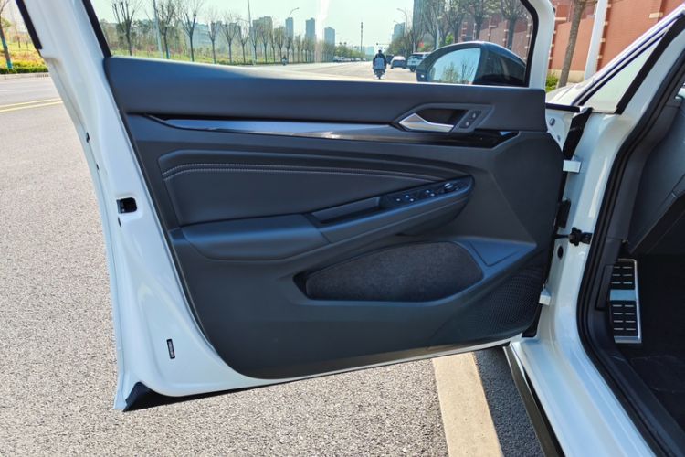 Used Volkswagen Golf 2021 280TSI DSG R-Line Interior 12