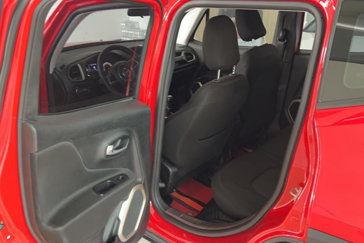 Used Jeep Renegade 2017 180T Automatic High-Energy Version