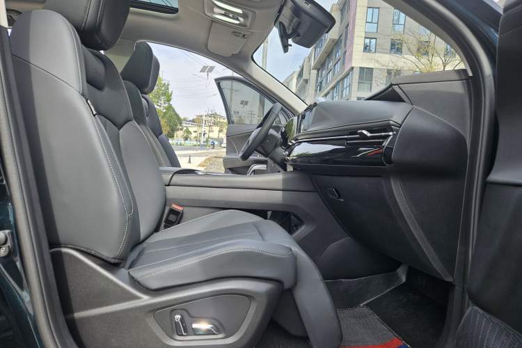 Used Dongfeng Aeolus Huge 2024 Mach Power 1.5T Premium Model
