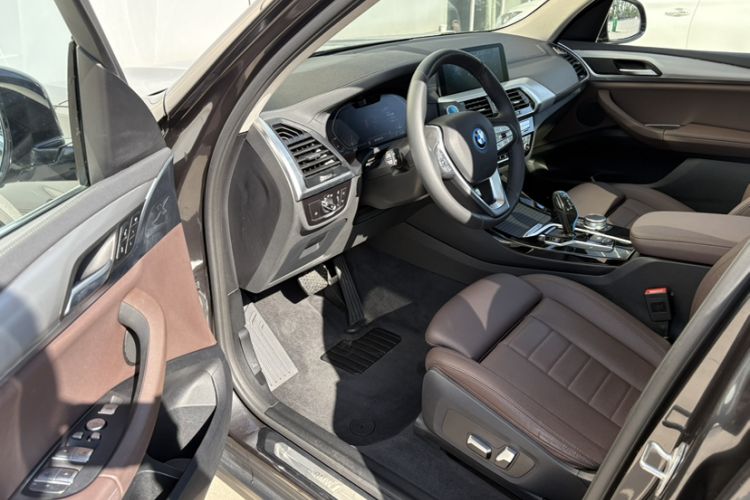 Used BMW iX3 2021 Leading Model
