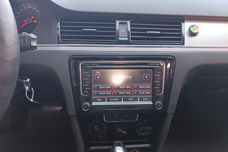 Used Volkswagen Bora 2014 1.6L Automatic Fashion Model
