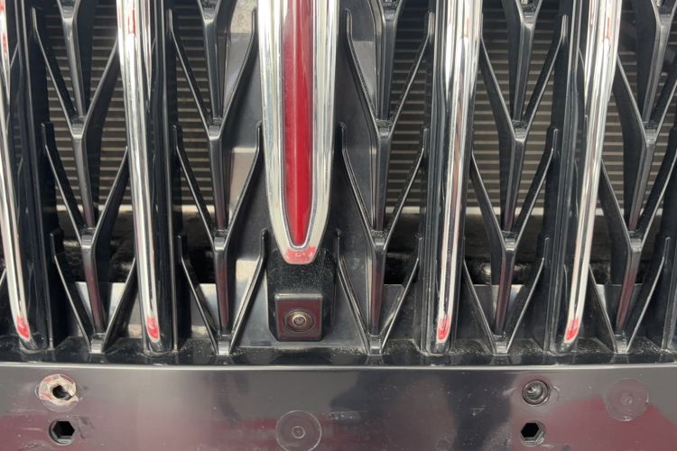 Used Hongqi H5 2025 2.0T Automatic Flag Edition – 500 000 Units Commemorative Version
