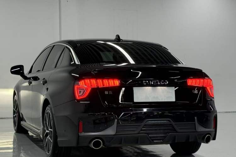 Used Lynk & Co 03 2022 2.0TD DCT JingPro
