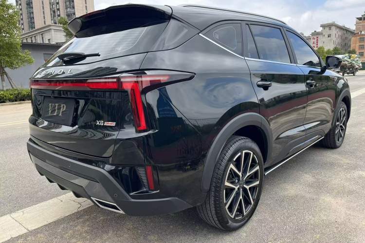 Used SOL X8 PLUS 2023 1.5 TGDI DCT Luxury Edition 7-Seater