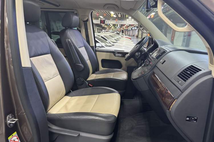 Used Volkswagen Multivan 2012 2.0 TSI Four-Wheel Drive Deluxe Edition