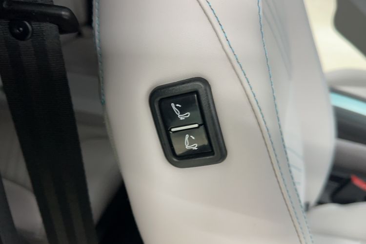 Used Chery New Energy Little Ant 2021 150 000 Yuan "Ant Fan" Edition New Ant Cool Version Lithium-Ion Battery