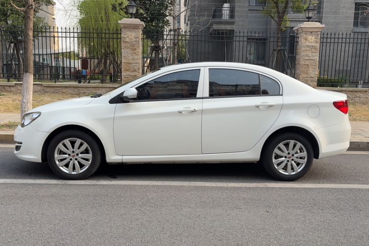 Used Roewe 350 2015 1.5L Manual Luxury Sunroof Edition