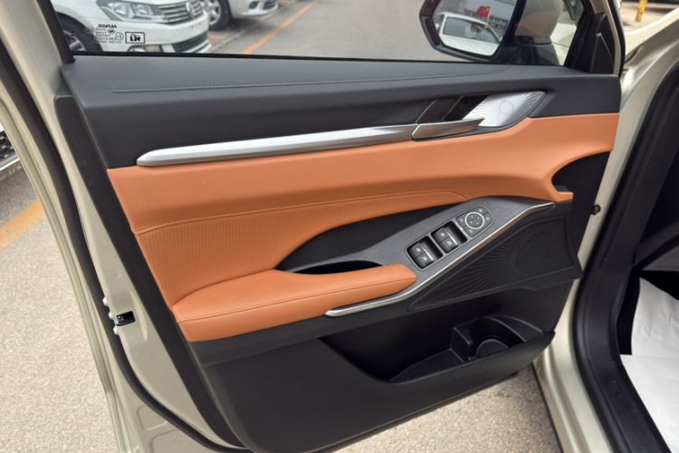 Used Haval H6 2024 2.0T All-Wheel Drive Max
