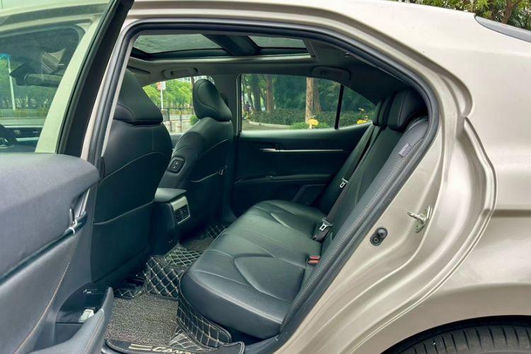 Used Toyota Camry 2019 Revised Version Dual-Engine 2.5 HG Luxury Edition Interior 2