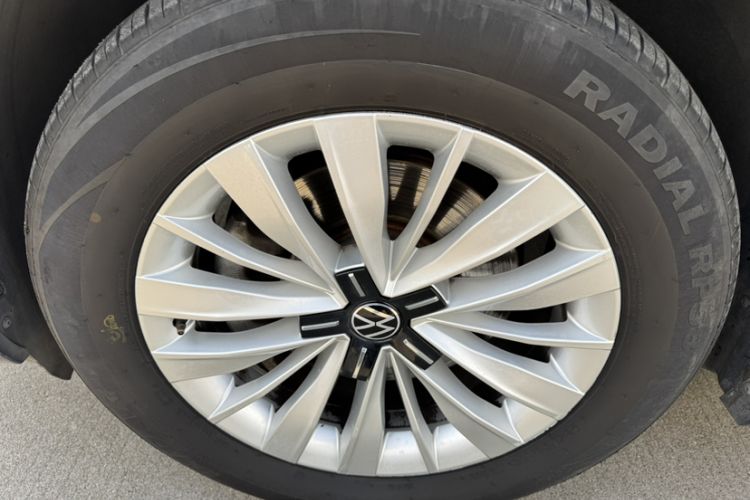 Used Volkswagen Viloran 2024 330TSI Business Edition Exterior 7