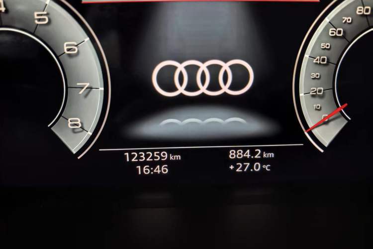 Used Audi Q3 2022 35 TFSI Fashion Dynamic Model Odometer Close Up