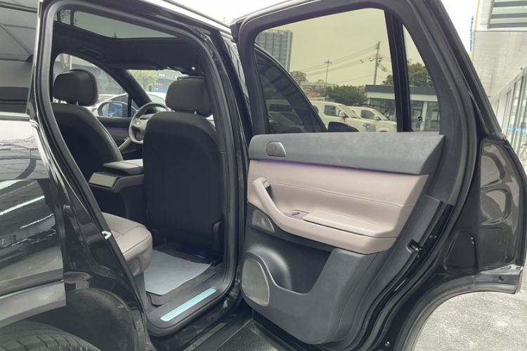 Used Nio ES7 2022 75 kWh Interior 7