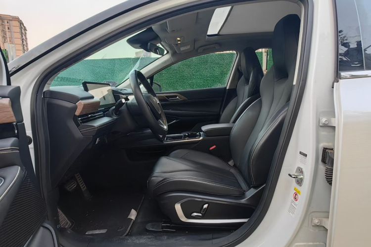 Used XPeng P5 2021 460G+ Interior 5