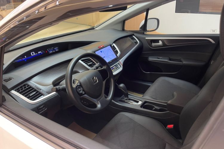 Used Honda Jade 2016 1.8L Automatic Comfort Version 5 Seats
