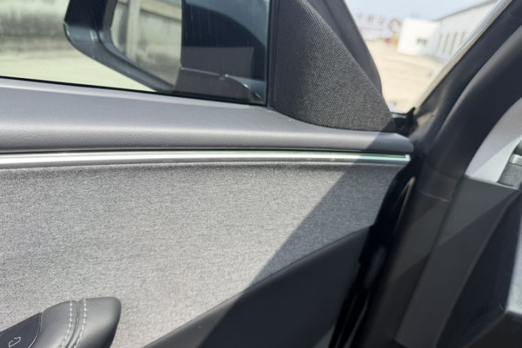 Used Tesla Model 3 2023 Rear-Wheel-Drive Version Interior 5