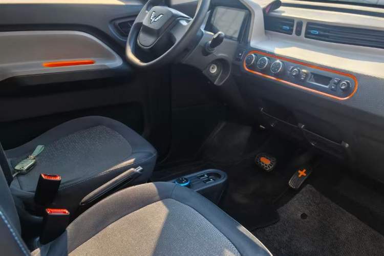 Used Wuling Hongguang MINIEV 2020 Zizai Version Lithium-NMC