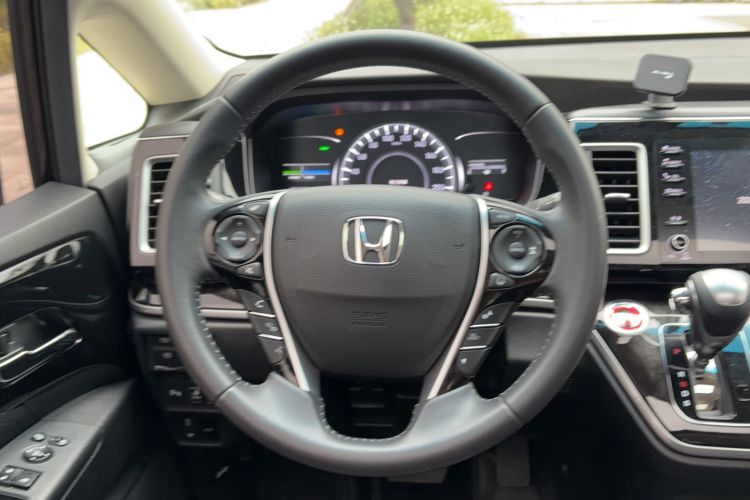 Used Honda Elysion 2019 2.0L Hybrid Luxury Edition Steering Wheel
