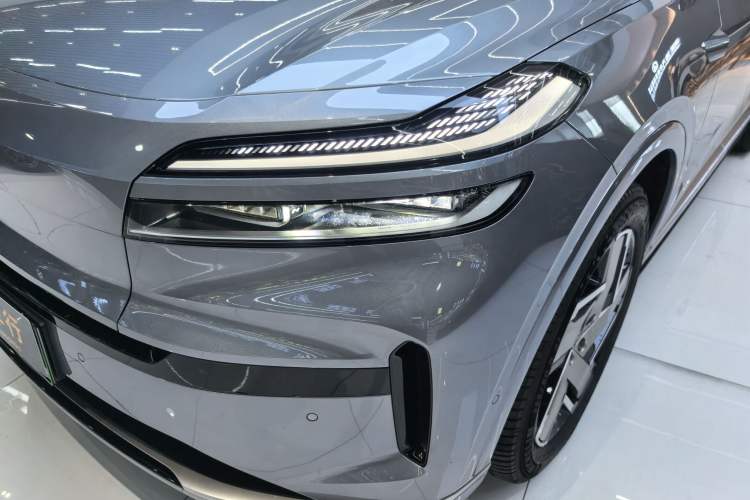 Used ONVO Luxeed L90 2025 Model—Ultra Six-Seater Version