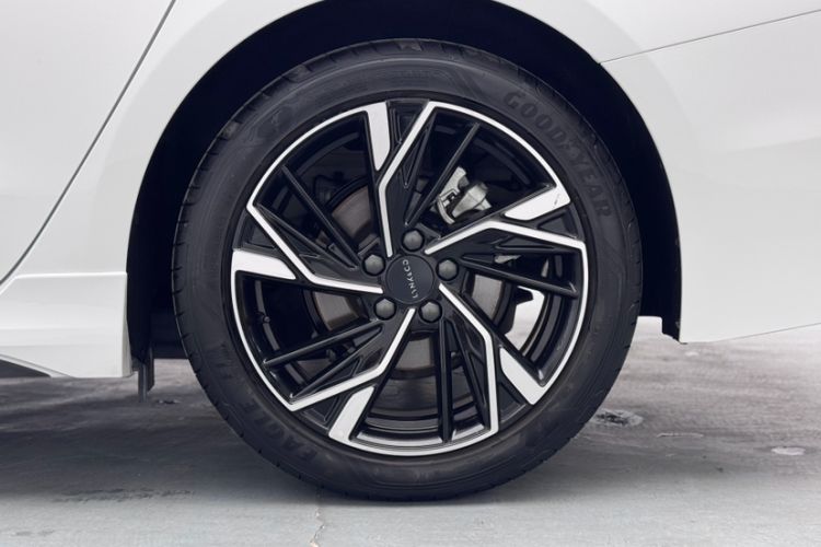 Used Lynk & Co 03 2025 1.5TD DCT Champion Edition Pro