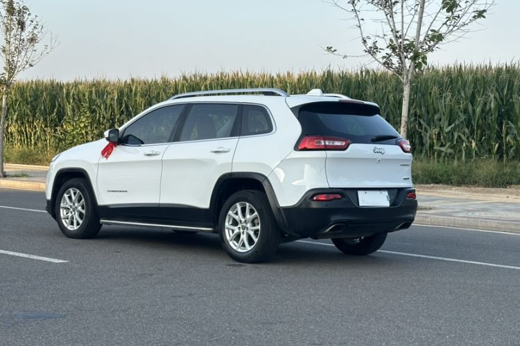 Used Jeep Cherokee 2017 2.4L Leading Smart Edition