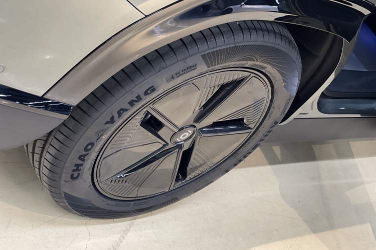 Used CHANGAN NEVO E07 2025 Extended-Range Two-Wheel Drive 39 kWh Max Intelligent Driving Version
