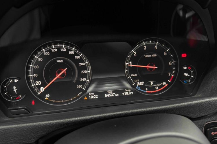 Used BMW 4 Series 2020 425i Gran Coupe M Sport Package Odometer Close Up