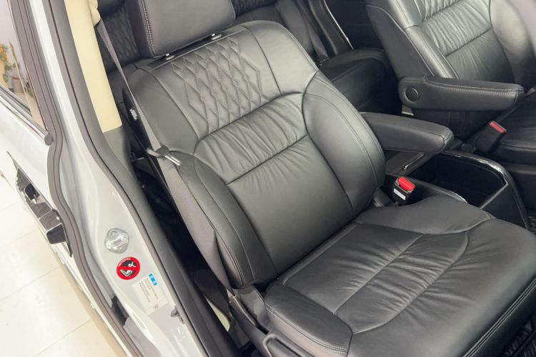 Used Honda Elysion 2024 2.0L eHEV Luxury Edition
