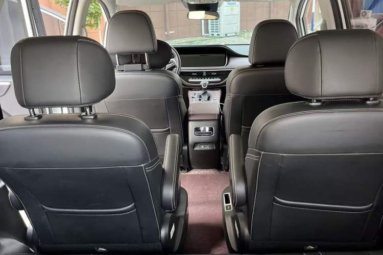 Used GAC Trumpchi M6 2023 PRO 270T DCT Luxury Edition
