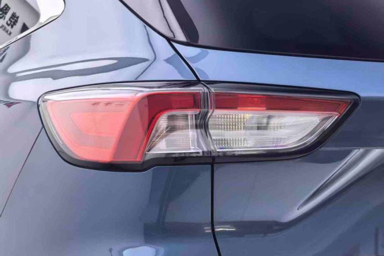 Used Ford Escape 2020 EcoBoost 245 Two-Wheel-Drive Titanium Edition Exterior 4