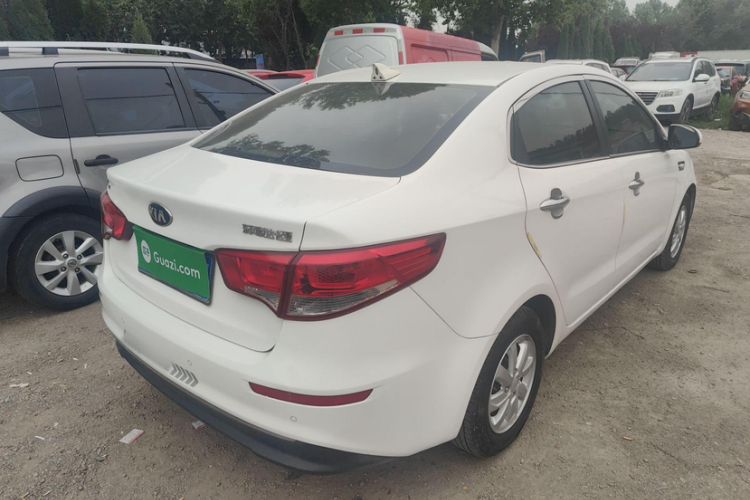 Used Kia K2 2015 Sedan 1.4L MT GLS
