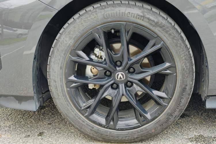 Used CHANGAN UNI-V 2025 1.5T 500Bar Prestige Version
