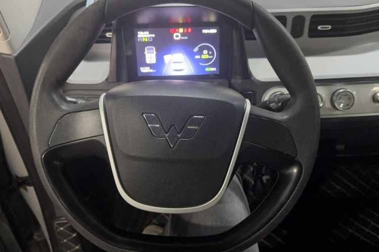 Used Wuling Hongguang MINIEV 2022 Macaron Fashion Model Lithium Iron Phosphate Steering Wheel
