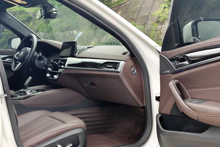 Used BMW 5 Series 2020 525Li M Sport Package
